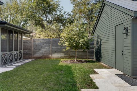 Tiny photo for 5008 Avenue H Ave, Austin, TX 78751 (MLS # 1022509)