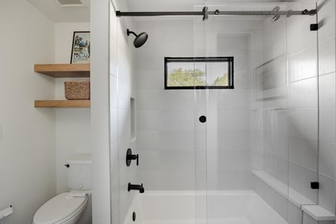 Tiny photo for 5008 Avenue H Ave, Austin, TX 78751 (MLS # 1022509)