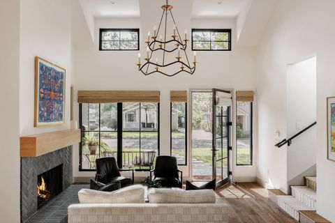 Tiny photo for 5008 Avenue H Ave, Austin, TX 78751 (MLS # 1022509)