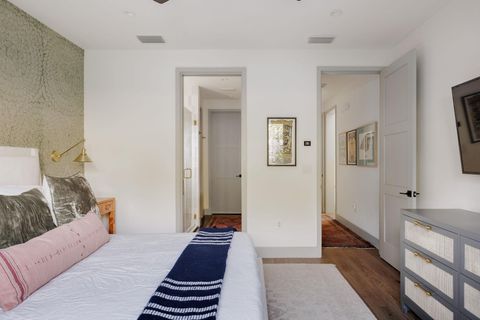 Tiny photo for 5008 Avenue H Ave, Austin, TX 78751 (MLS # 1022509)