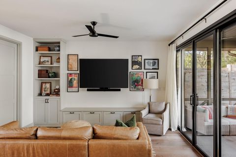 Tiny photo for 5008 Avenue H Ave, Austin, TX 78751 (MLS # 1022509)