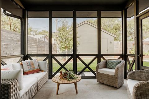 Tiny photo for 5008 Avenue H Ave, Austin, TX 78751 (MLS # 1022509)