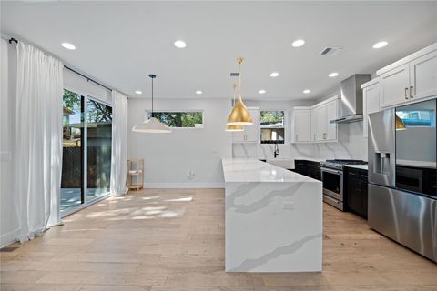 Tiny photo for 2211 Santa Rosa ST, Austin, TX 78702 (MLS # 4806018)