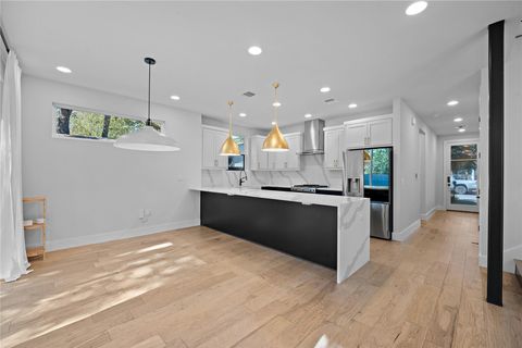 Tiny photo for 2211 Santa Rosa ST, Austin, TX 78702 (MLS # 4806018)