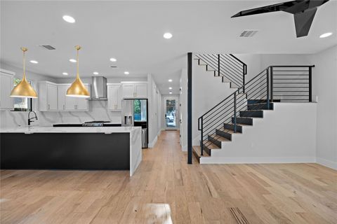 Tiny photo for 2211 Santa Rosa ST, Austin, TX 78702 (MLS # 4806018)