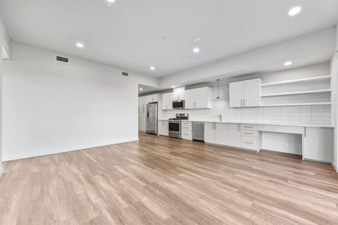 Tiny photo for 4004 Banister Ln LN #310, Austin, TX 78704 (MLS # 4015987)