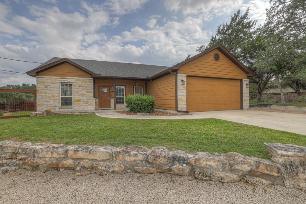 596 Riviera DR