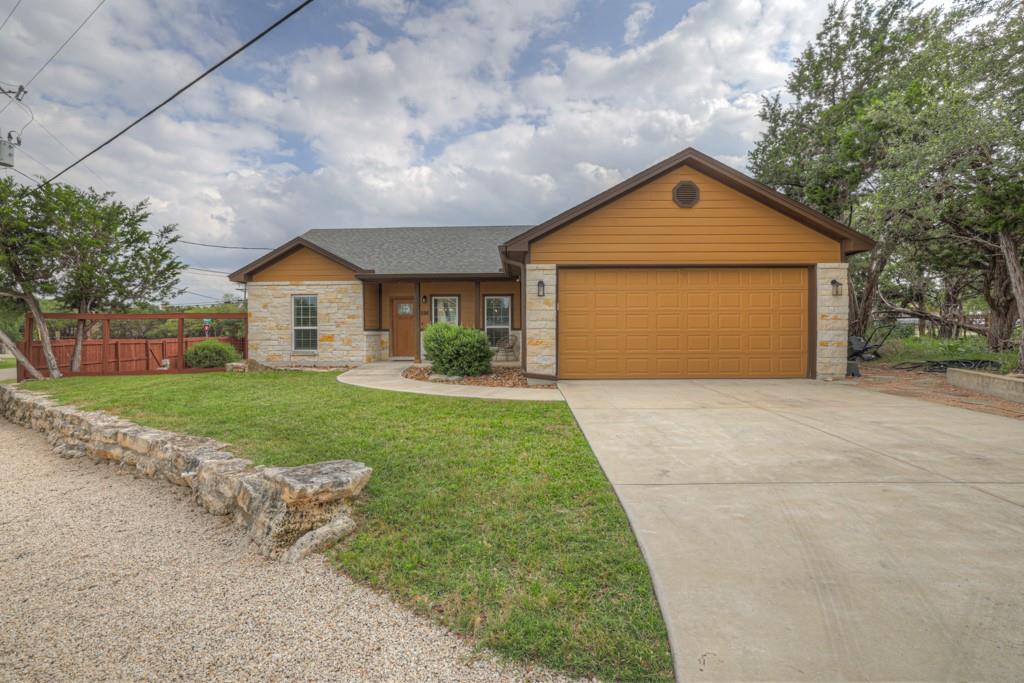 596 Riviera DR