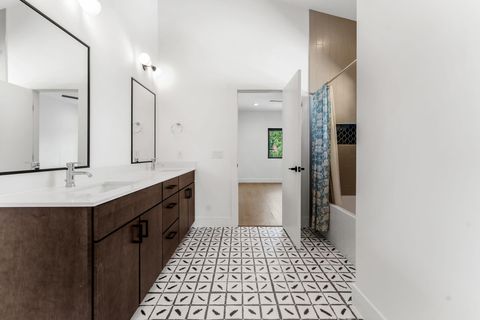 Tiny photo for 205 Ben Howell DR, Austin, TX 78704 (MLS # 8003338)