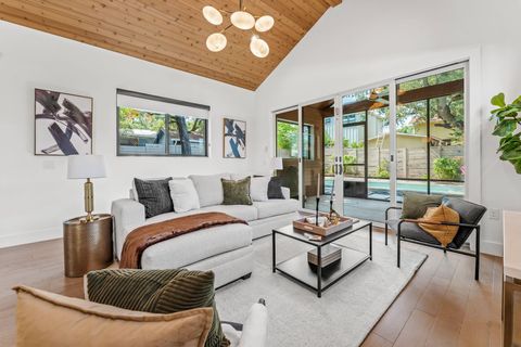 Tiny photo for 205 Ben Howell DR, Austin, TX 78704 (MLS # 8003338)