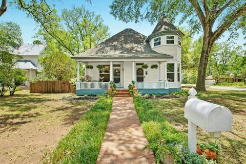 200 Garwood ST Smithville TX 78957