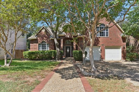Photo of 3808 Latimer DR, Austin, TX 78732 (MLS # 2946109)