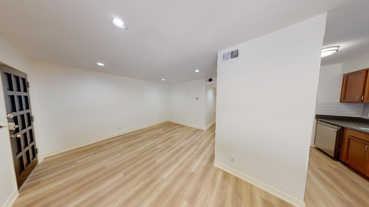 500 E Riverside DR 132