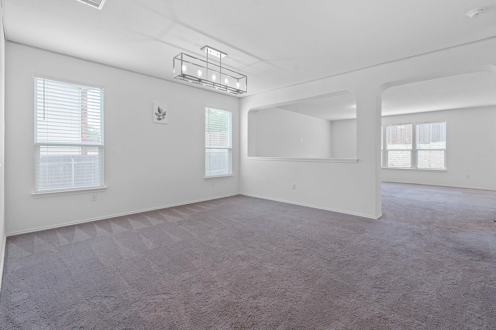 Kyle, Texas 78640, United States, 5 Bedrooms Bedrooms, ,3 BathroomsBathrooms,Residential,Active,142422