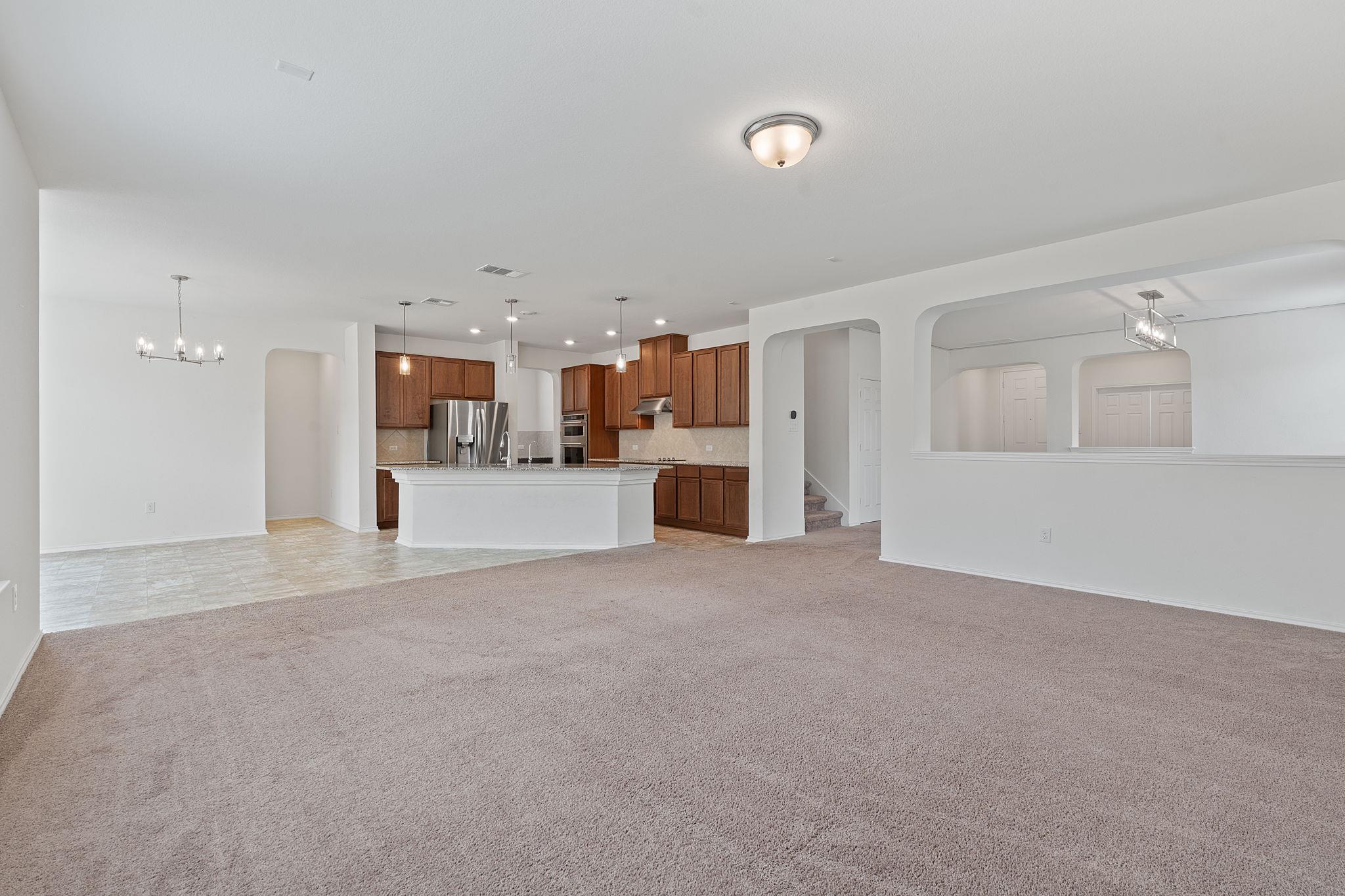 Kyle, Texas 78640, United States, 5 Bedrooms Bedrooms, ,3 BathroomsBathrooms,Residential,Active,142422