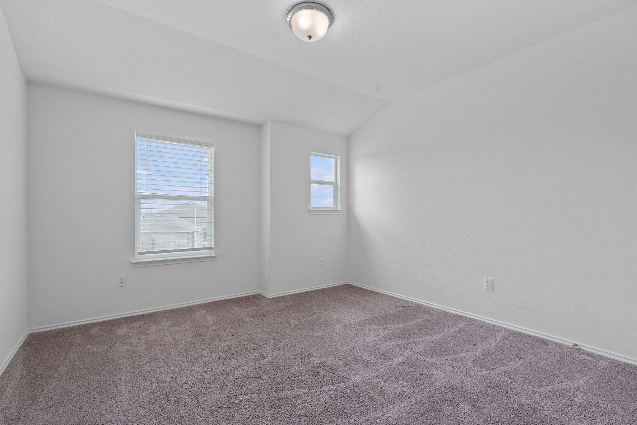 Kyle, Texas 78640, United States, 5 Bedrooms Bedrooms, ,3 BathroomsBathrooms,Residential,Active,142422