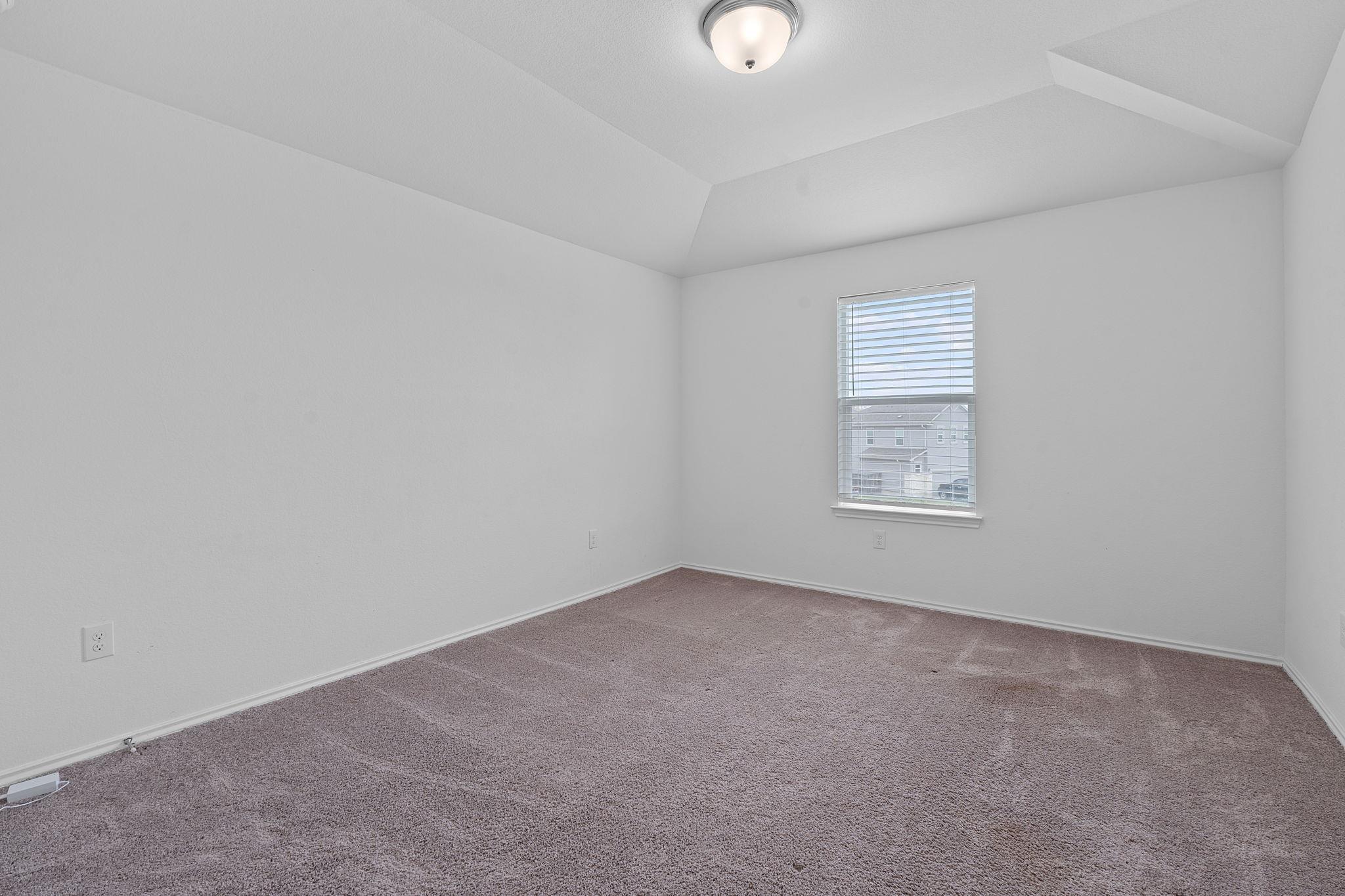 Kyle, Texas 78640, United States, 5 Bedrooms Bedrooms, ,3 BathroomsBathrooms,Residential,Active,142422