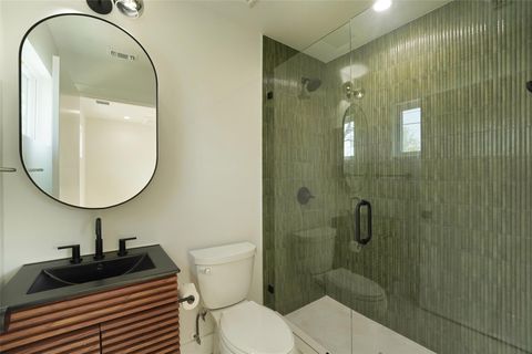 Tiny photo for 2312 Canterbury St #B St, Austin, TX 78702 (MLS # 8232080)