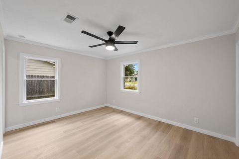 Tiny photo for 2710 Greenlawn PKWY, Austin, TX 78757 (MLS # 5511536)
