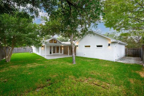 Tiny photo for 2710 Greenlawn PKWY, Austin, TX 78757 (MLS # 5511536)