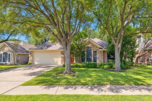 15814 RUSTIC LN, AUSTIN, TX 78717 - Image 7d3b4f77148a20ca4a1f3a8d862f4419/4294018326