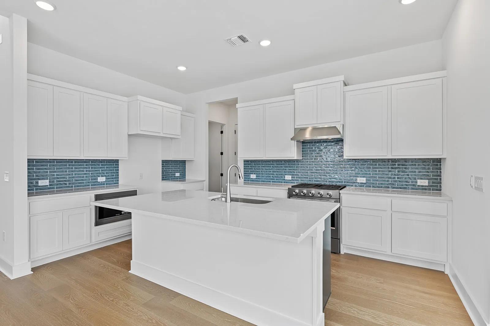 112 Pennybacker LN