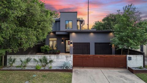 1207 E 13th ST Austin TX 78702