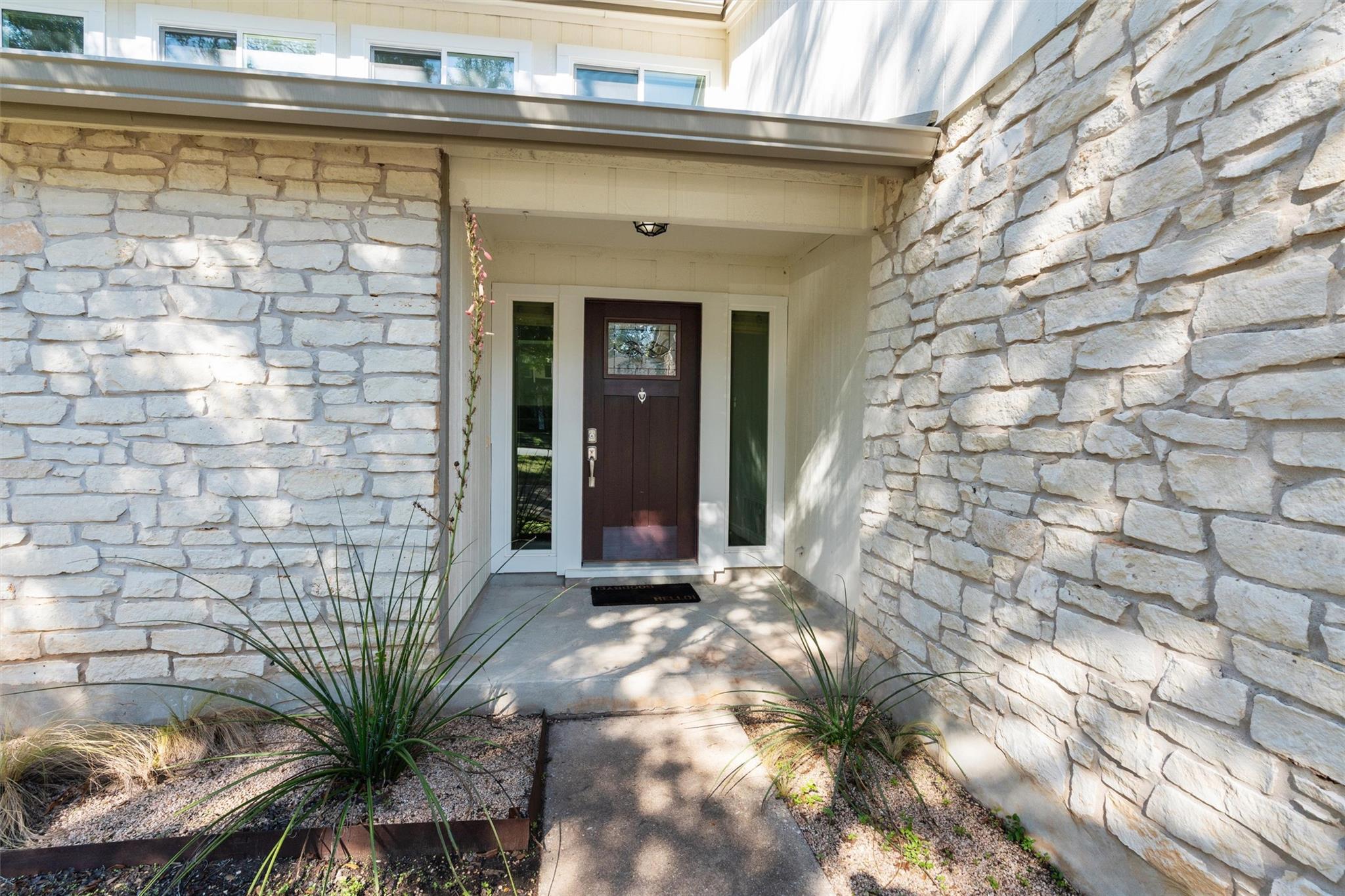 12217 Antoinette PL