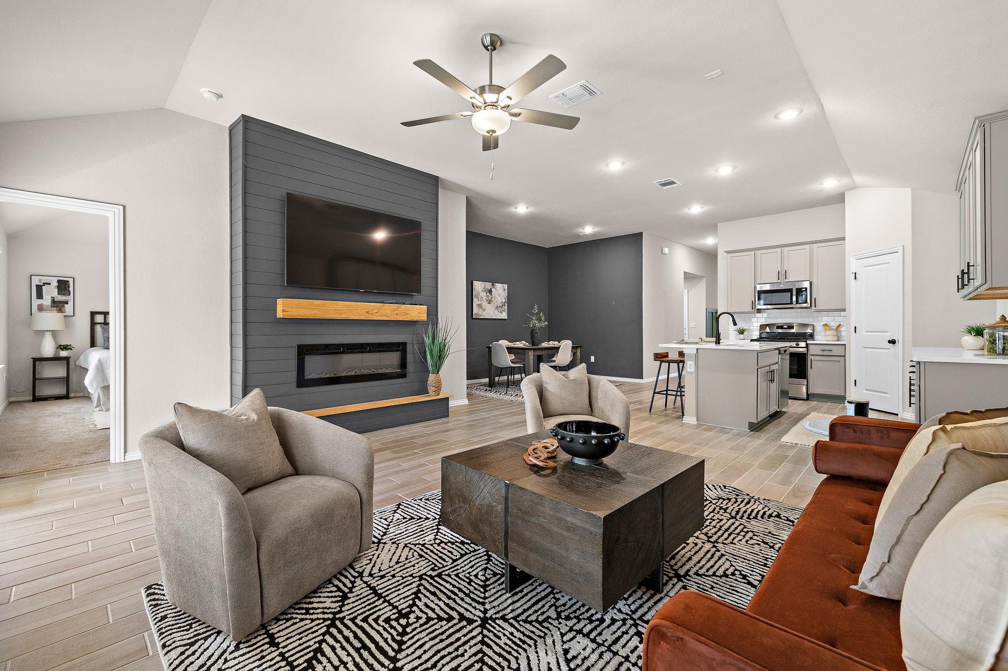 135 Hackberry LN