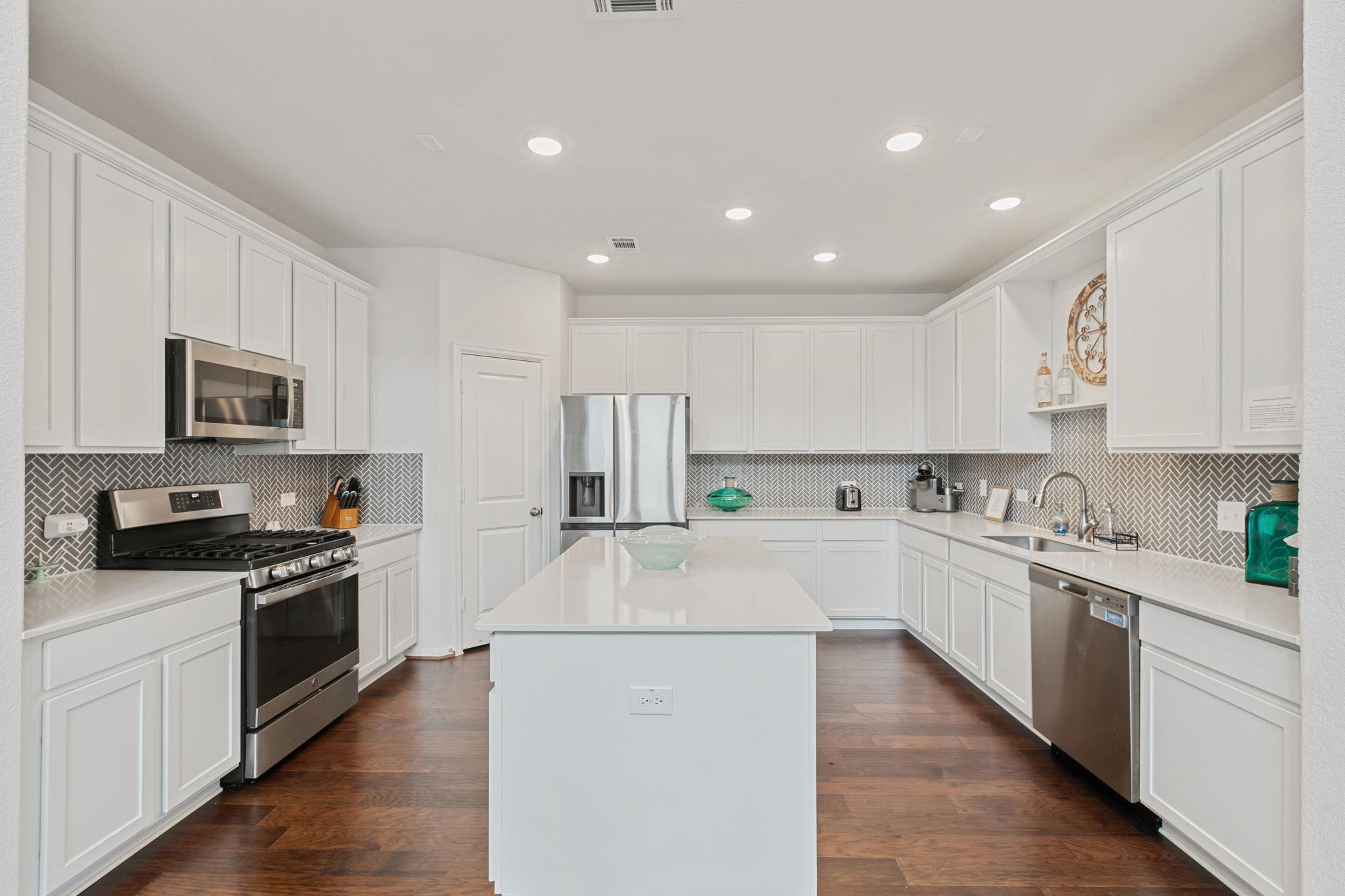 4418 Royal Oak BLVD