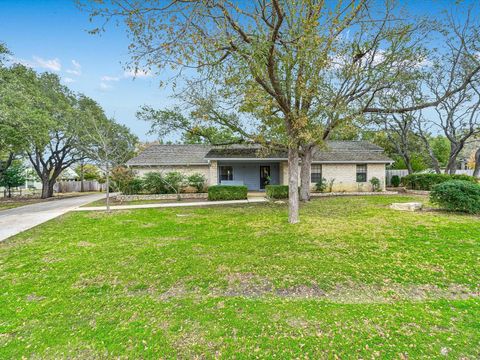 A home in Lakeway