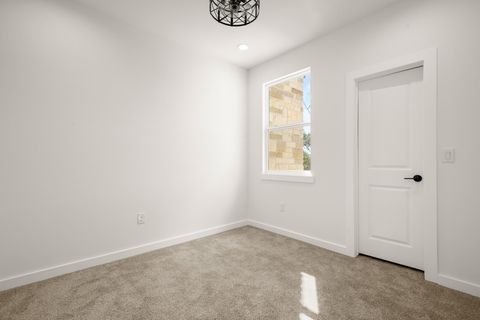 Tiny photo for 18208 Gregg Bluff RD, Jonestown, TX 78645 (MLS # 7020304)