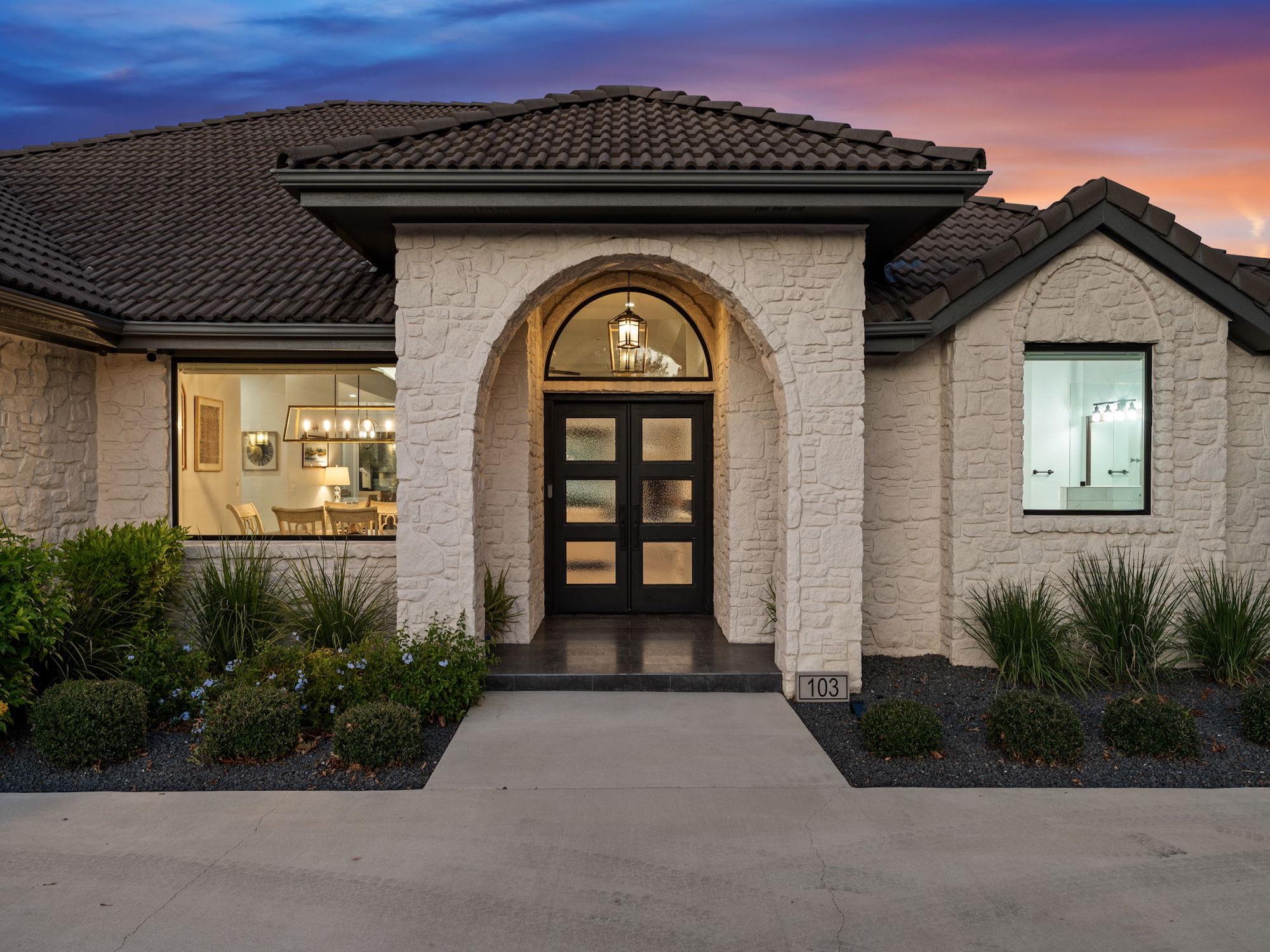103 Waters Edge
