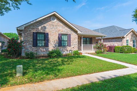 668 Sagewood PKWY Seguin TX 78155
