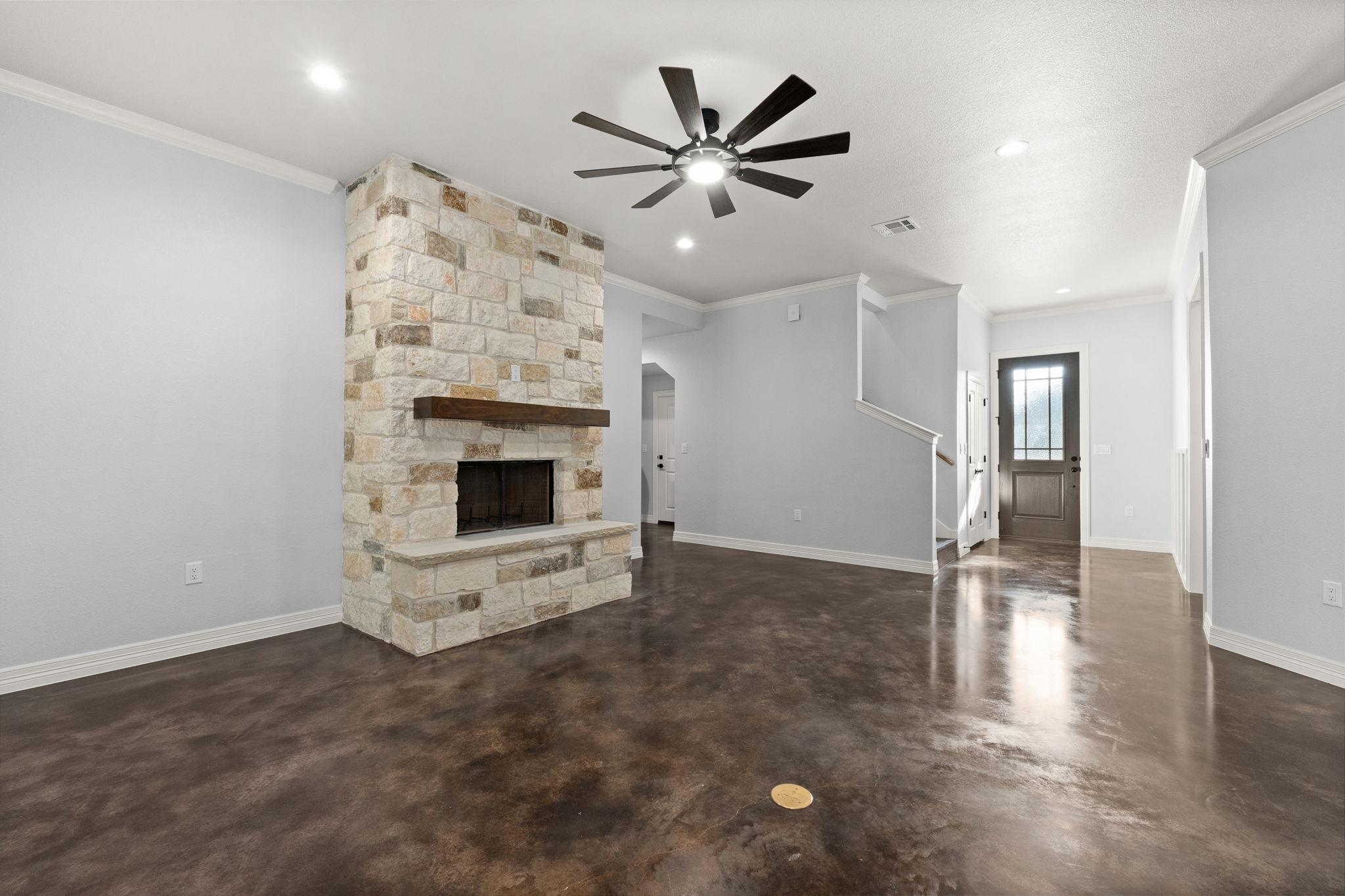 1617 Badger LN