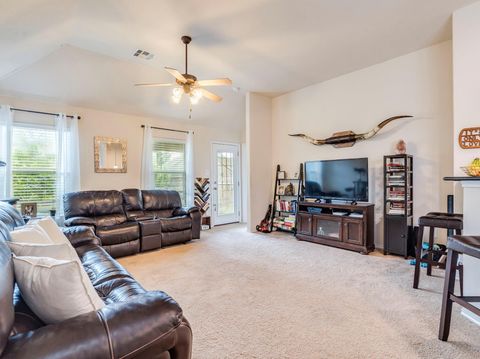 Photo of 143 Snow Owl HOLW, Buda, TX 78610 (MLS # 5061647)