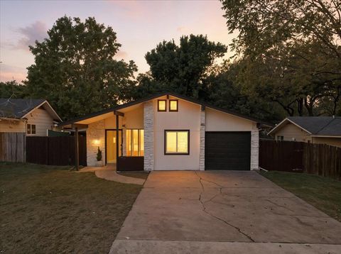 Photo of 5108 Emerald Forest DR, Austin, TX 78745 (MLS # 1308020)