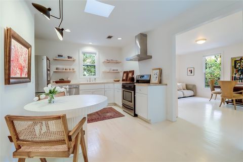 Tiny photo for 803 Rutherford PL, Austin, TX 78704 (MLS # 9691694)