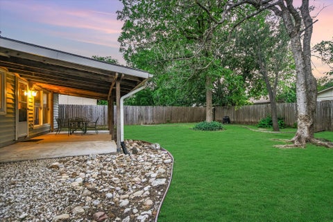 Tiny photo for 6906 Moonmont DR, Austin, TX 78745 (MLS # 9199056)