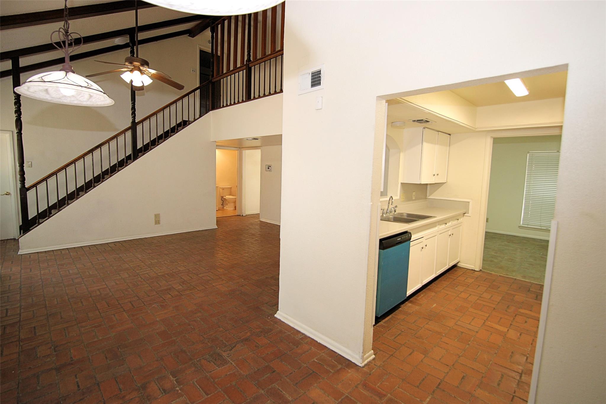 11619 Intrigue DR