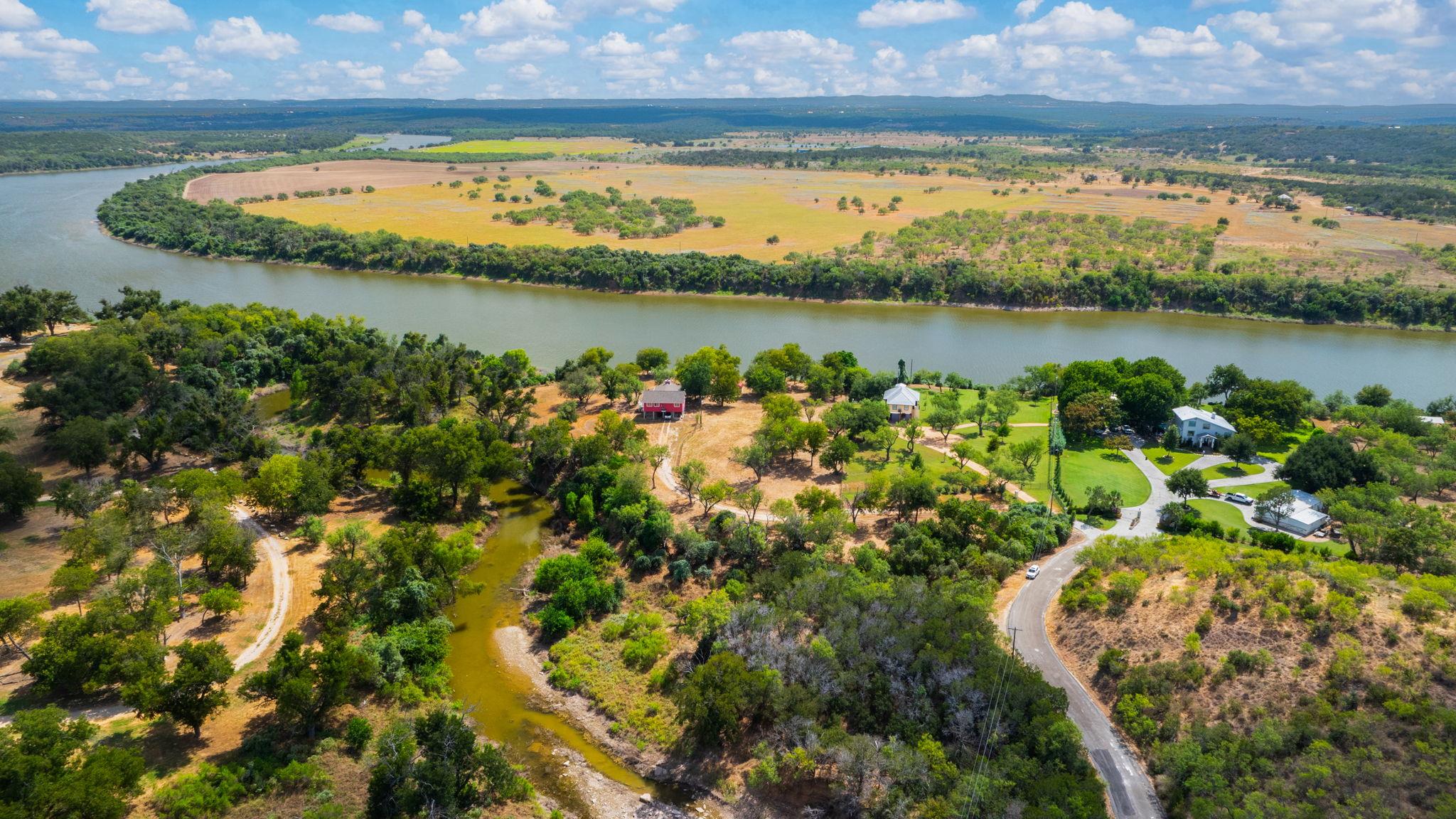 1557 County Road 343