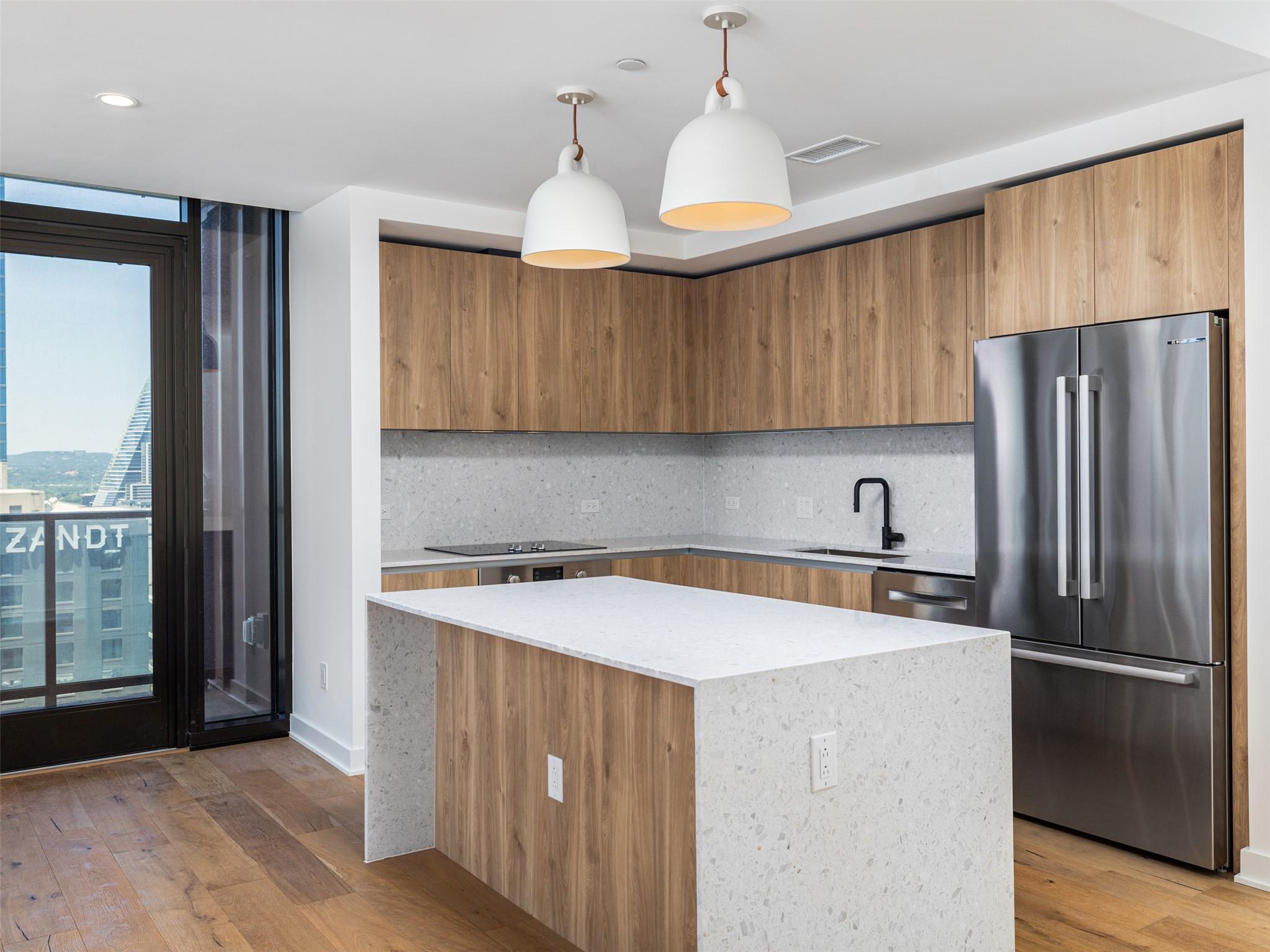 84 East Ave 1609