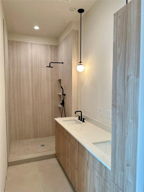 Tiny photo for 11628 Ladera Vista DR, Austin, TX 78759 (MLS # 4090331)