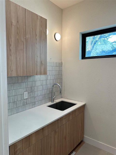 Tiny photo for 11628 Ladera Vista DR, Austin, TX 78759 (MLS # 4090331)