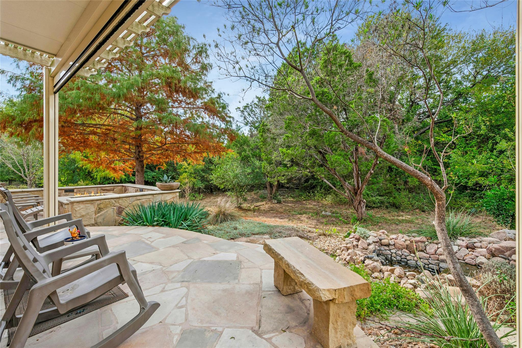 215 Goose Island DR