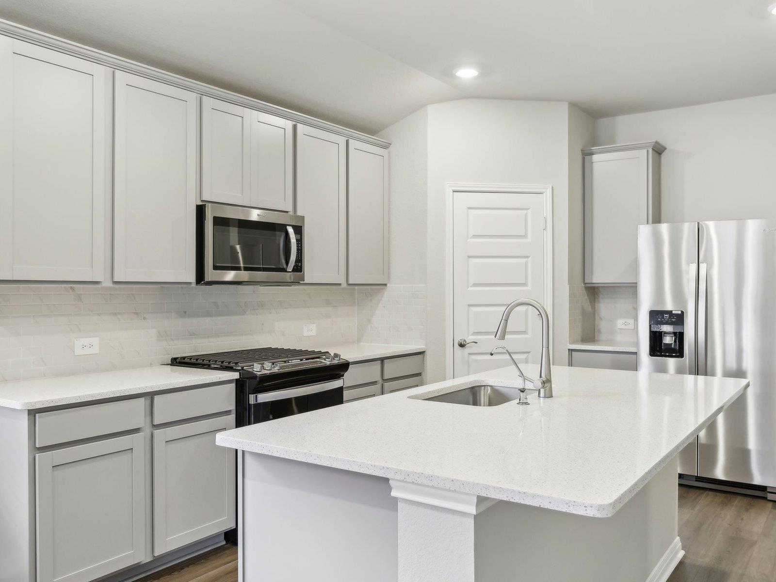 108 Woodbrook DR