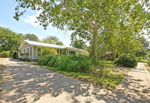 Tiny photo for 5115 Woodview Ave, Austin, TX 78756 (MLS # 3065244)