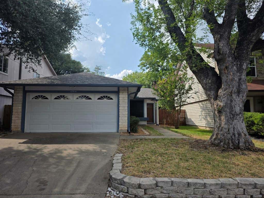 Photo of 12914 Steeple Chase DR, Austin, TX 78729 (MLS # 5198115)