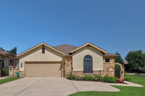 Photo of 102 Rivulet LN, Lakeway, TX 78738 (MLS # 2028825)