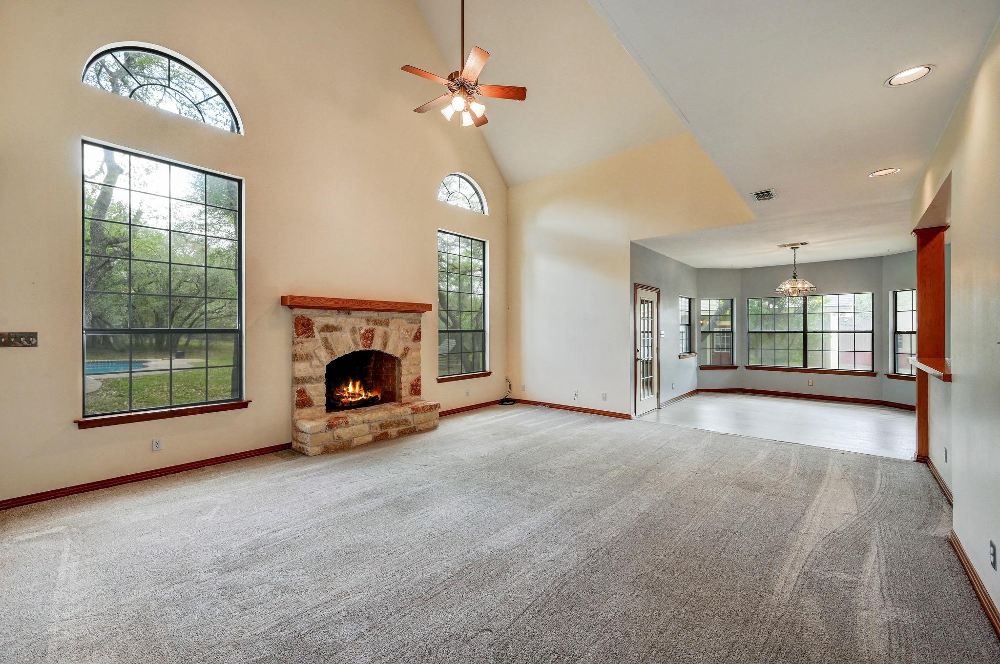 325 Crystal Meadows DR